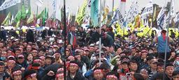 ソウル・ヨイド公園を埋め尽くした労働者たち（11月8日）